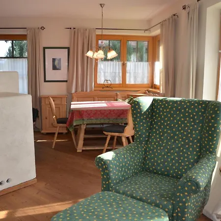 Haus Enzian Apartment Seefeld in Tirol