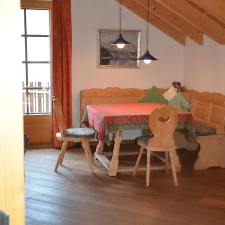 Haus Enzian Apartment Seefeld in Tirol